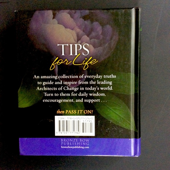 Maria Shriver “Tips for Life” 365 Quotes Book - Picture 2 of 4